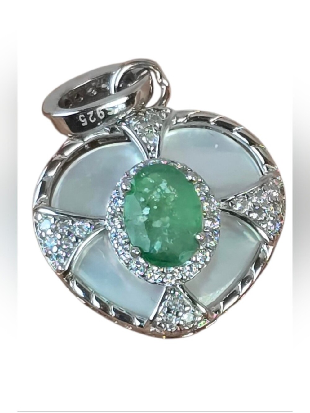 925 Sterling Silver Pendant 1.5x1.7cm with Natural Emerald & MOP